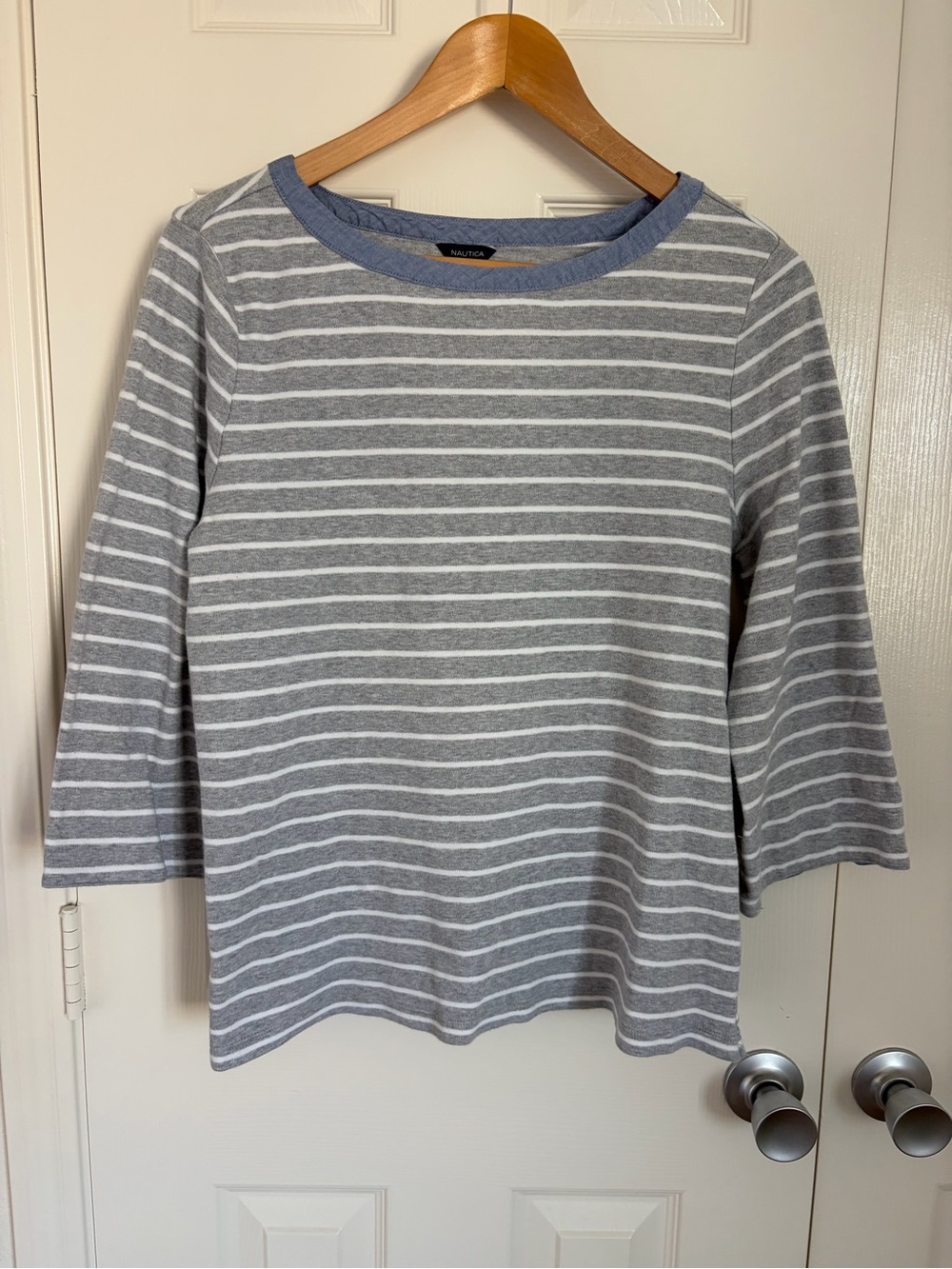 Nautica Women's Size XL Gray White Striped 3/4 Sleeve Top Chambray Trim